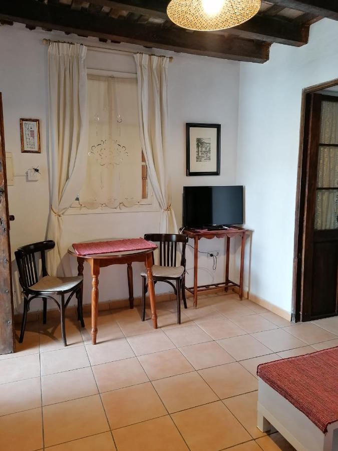 Apartamentos El Patio Andaluz Χέρεζ Εξωτερικό φωτογραφία