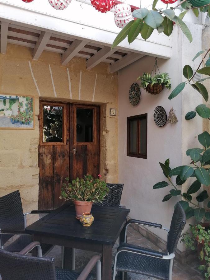 Apartamentos El Patio Andaluz Χέρεζ Εξωτερικό φωτογραφία