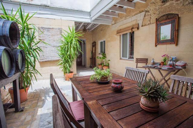 Apartamentos El Patio Andaluz Χέρεζ Δωμάτιο φωτογραφία