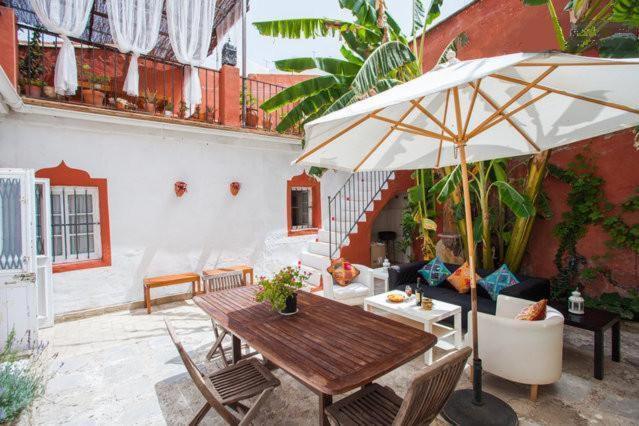 Apartamentos El Patio Andaluz Χέρεζ Εξωτερικό φωτογραφία