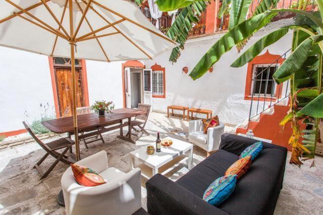 Apartamentos El Patio Andaluz Χέρεζ Εξωτερικό φωτογραφία